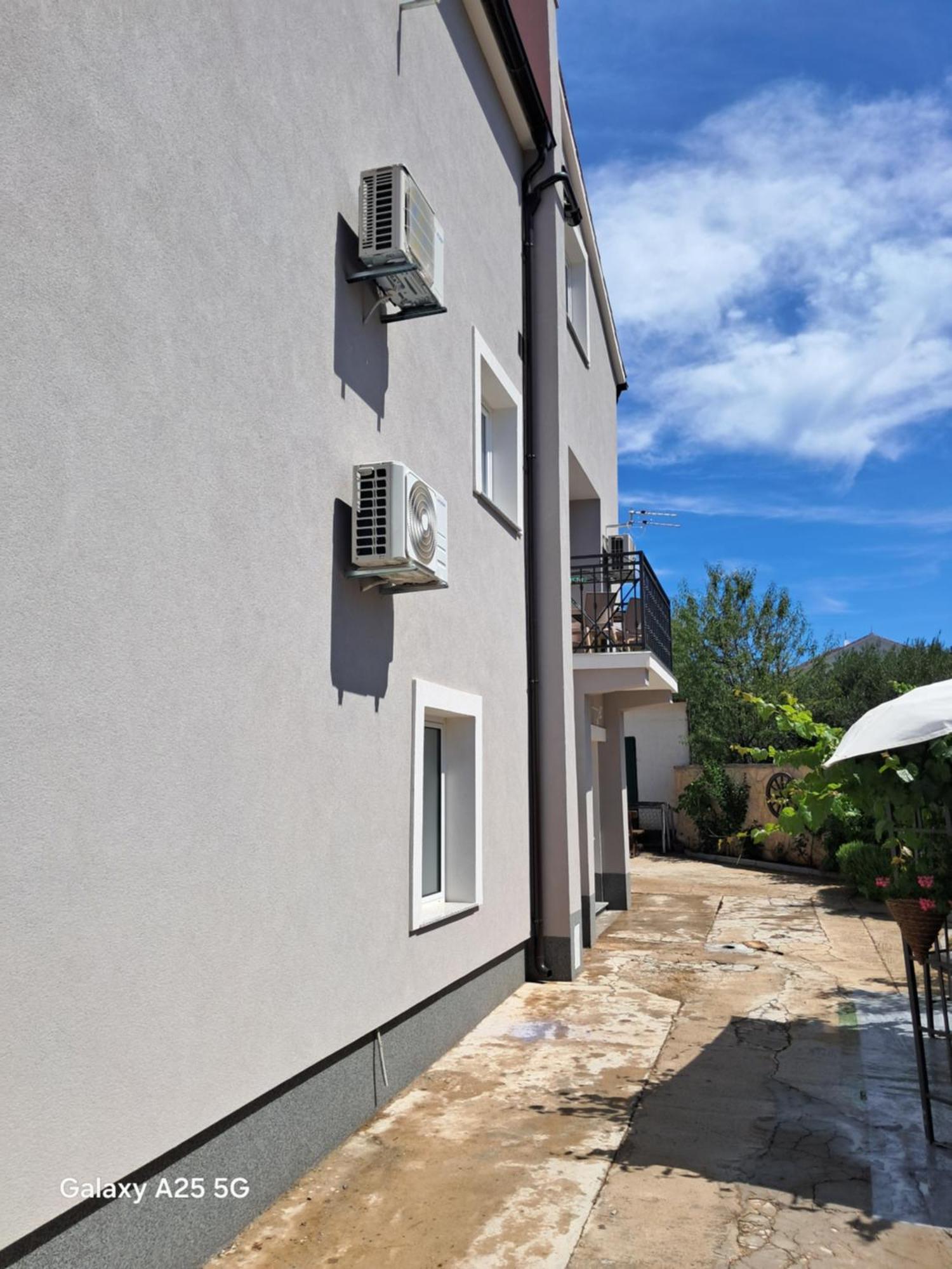Apartments Tonci Трибунь Экстерьер фото