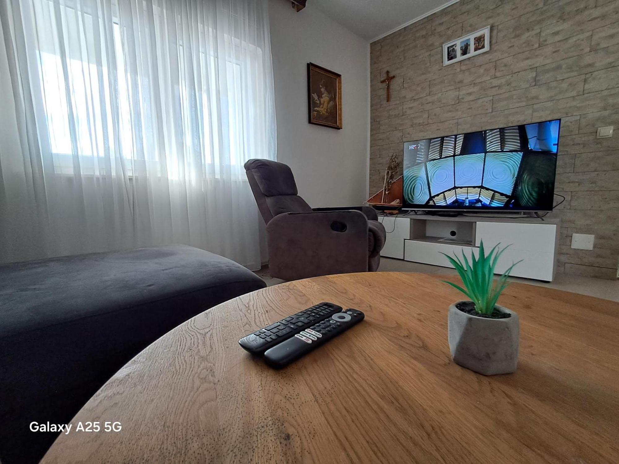 Apartments Tonci Трибунь Номер фото