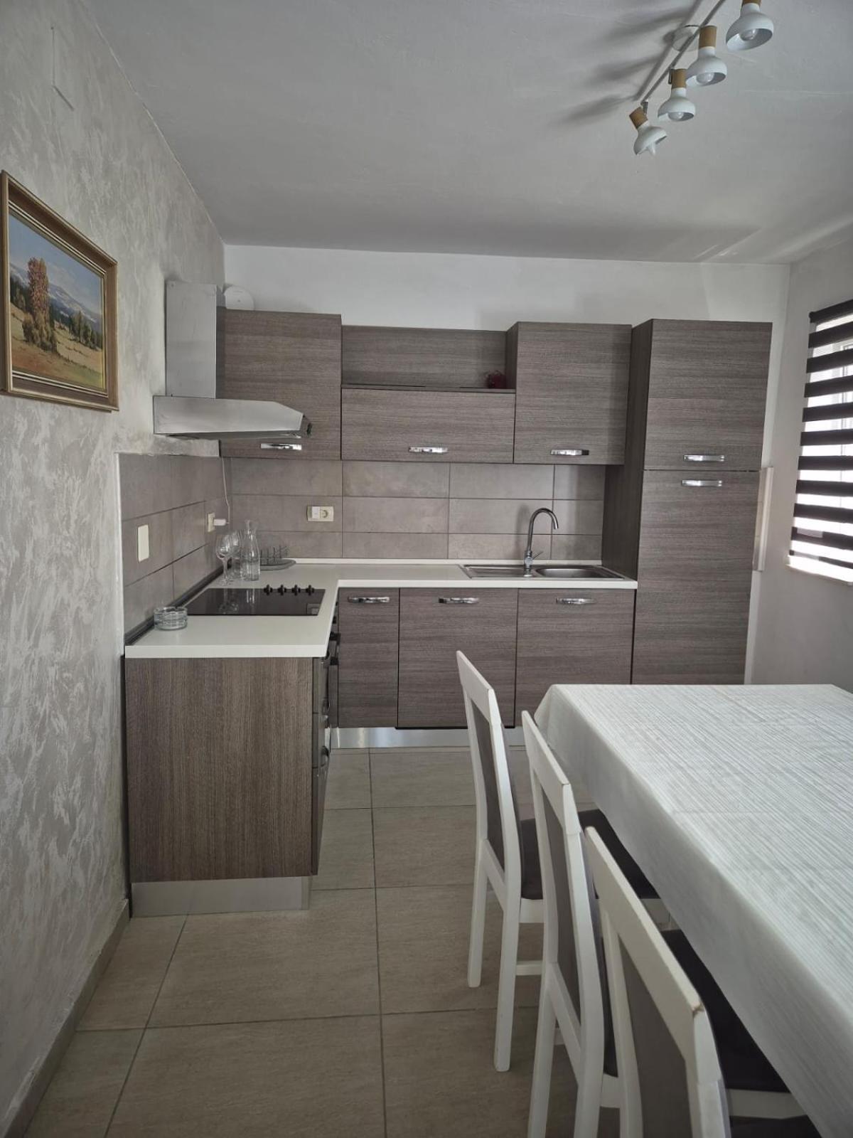 Apartments Tonci Трибунь Экстерьер фото