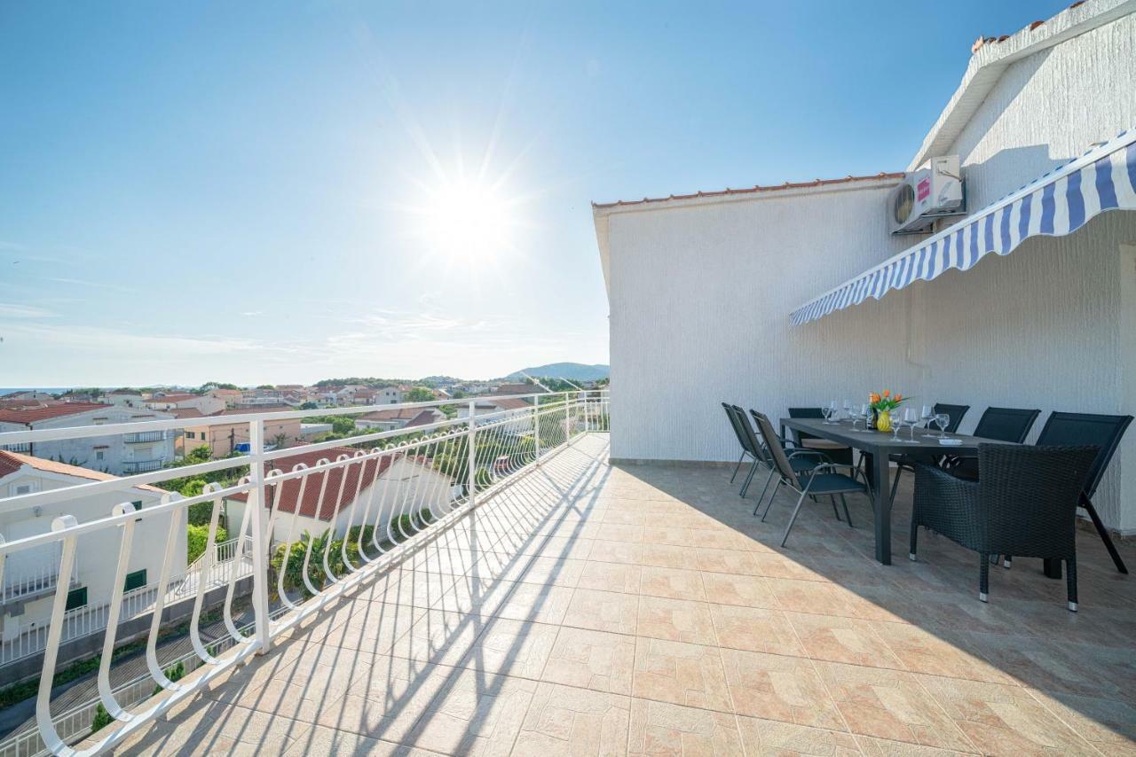 Apartments Tonci Трибунь Экстерьер фото